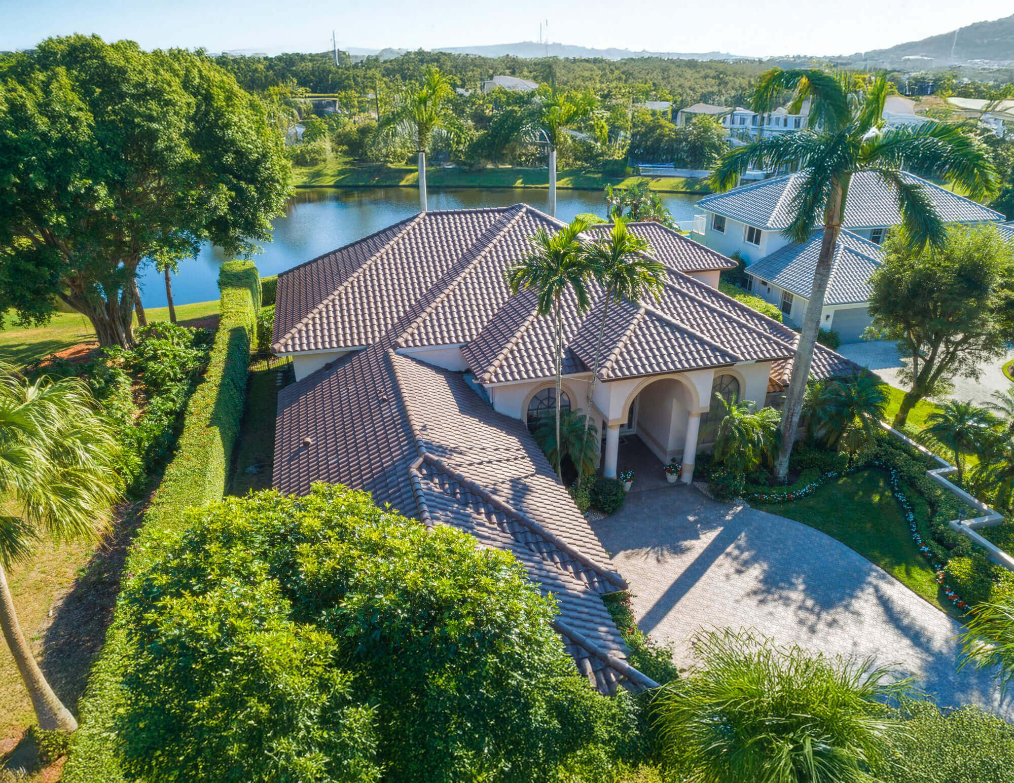 custom luxury roofing in south florida